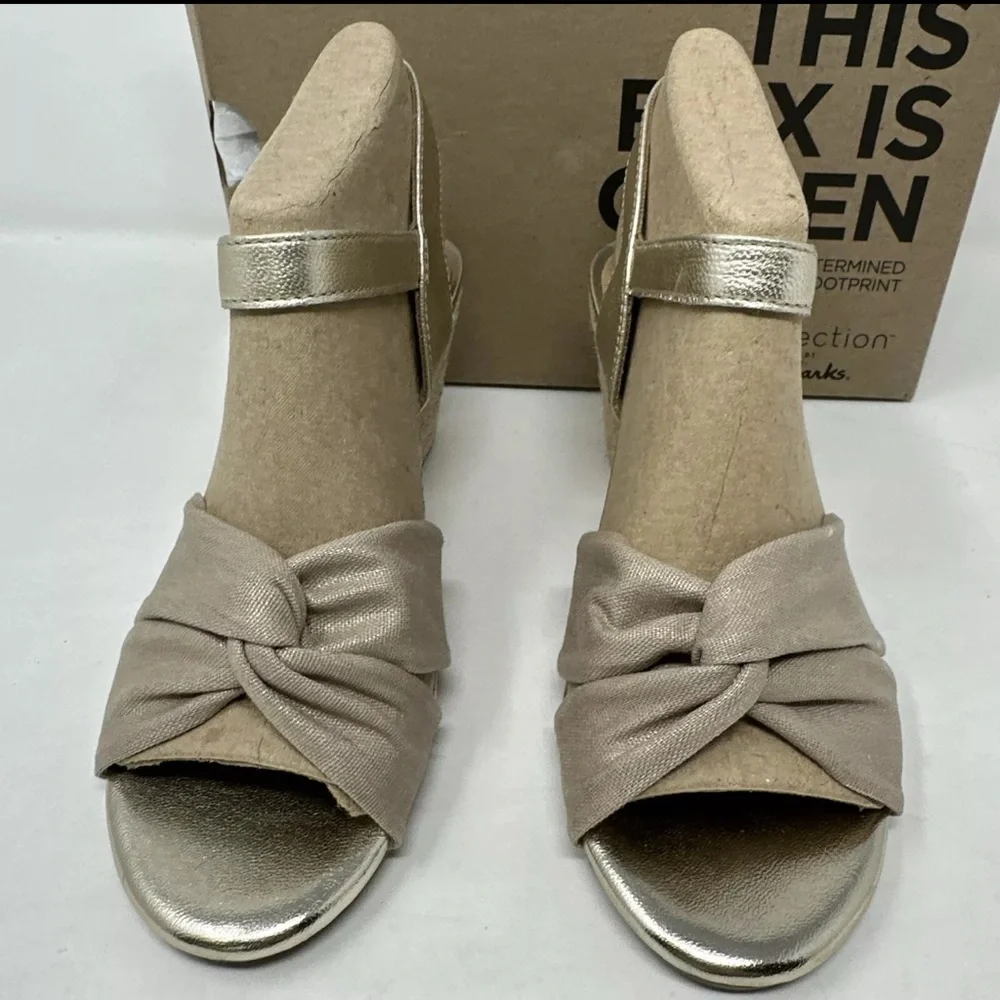 CLARKS Margee Beth Espadrille Wedge Sandal‎ Ankle Strap in Natural Size 6.5